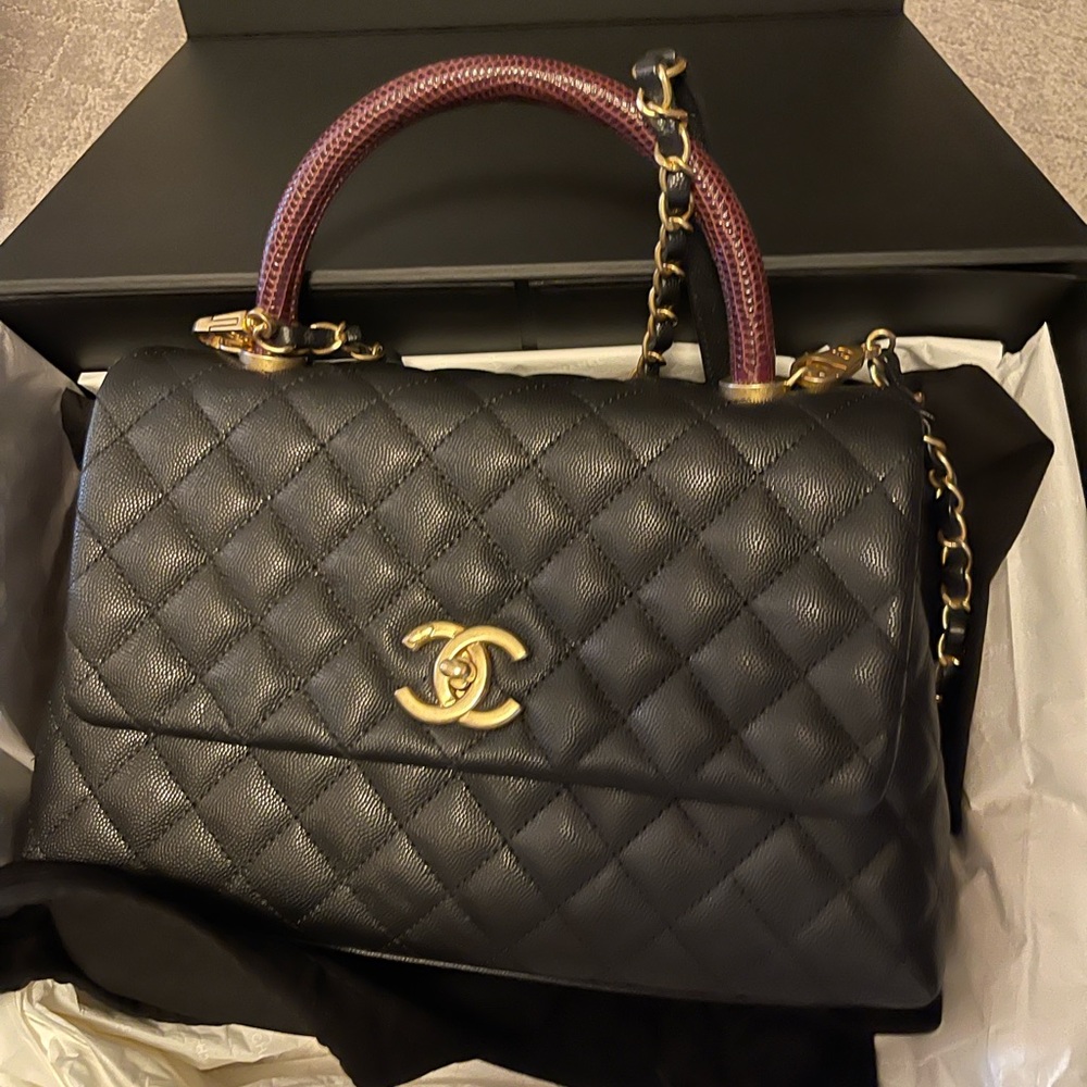 Chanel Caviar Lizard Medium Coco Handle